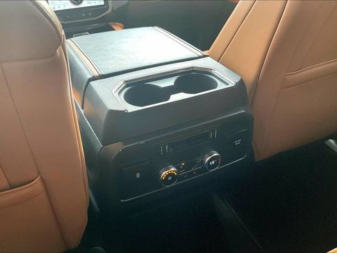 Used 2022 Ford Expedition Max Platinum AWD/4WD image 30