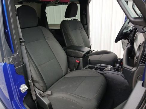 Used 2018 Jeep Wrangler Sport AWD/4WD image 21