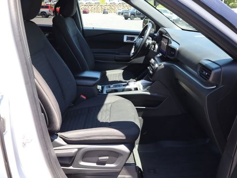 Used 2020 Ford Explorer XLT w/ Comfort Package AWD/4WD image 20