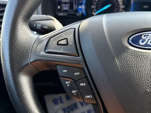 Certified 2022 Ford Edge SE w/ Black Appearance Package image 19