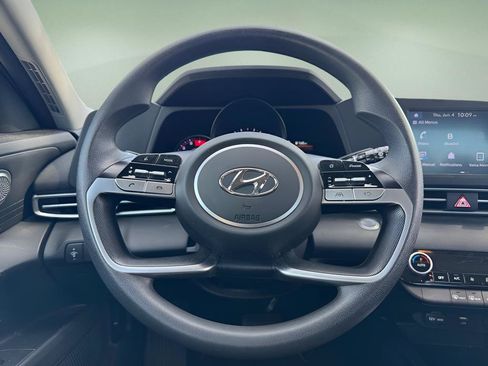 Used 2023 Hyundai Elantra SEL FWD image 20
