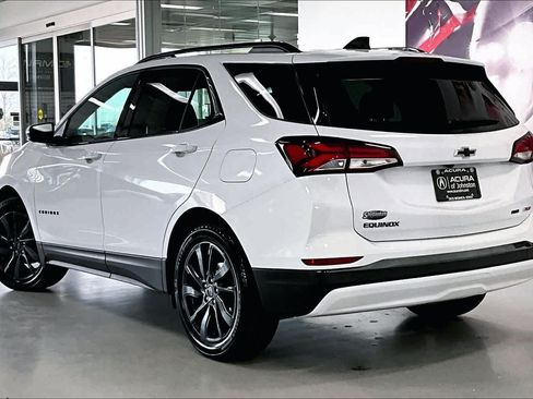 Used 2023 Chevrolet Equinox RS w/ RS Leather Package AWD/4WD image 4