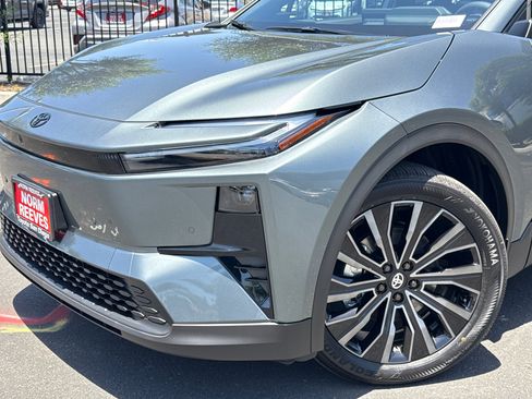 New 2026 Toyota C-HR AWD/4WD image 3