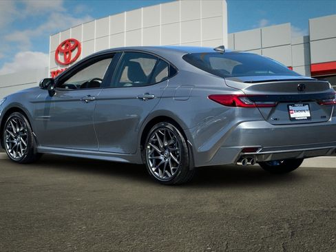 Used 2026 Toyota Camry XSE FWD image 5