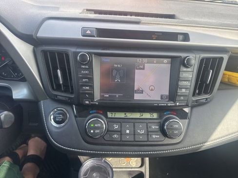 Used 2016 Toyota RAV4 Limited w/ Protection Package image 11