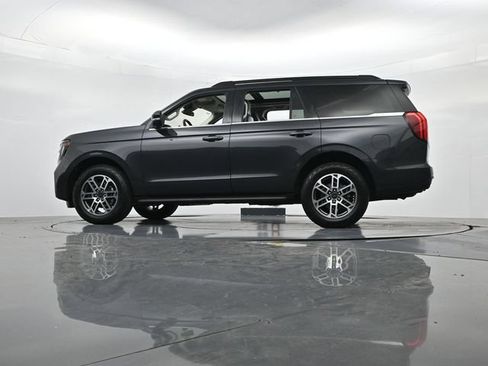 Certified 2025 Ford Expedition Active AWD/4WD image 42