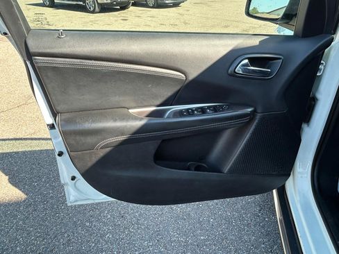 Used 2018 Dodge Journey Crossroad FWD image 15