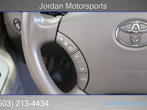 Used 2006 Toyota Sequoia Limited image 90