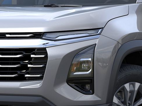 New 2026 Chevrolet Equinox LT w/ Safety and Technology Package AWD/4WD image 10