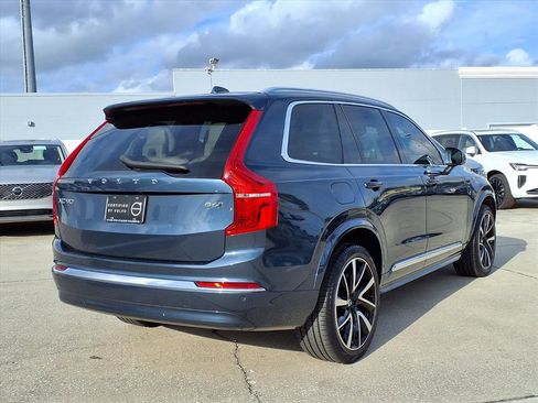Certified 2024 Volvo XC90 B6 Plus image 7