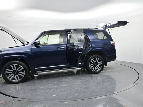 Used 2022 Toyota 4Runner Limited image 72