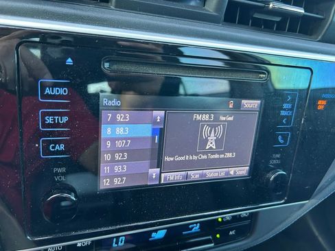 Used 2019 Toyota Corolla SE FWD image 25