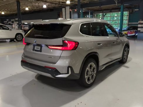 Certified 2025 BMW X1 xDrive28i w/ Premium Package AWD/4WD image 8