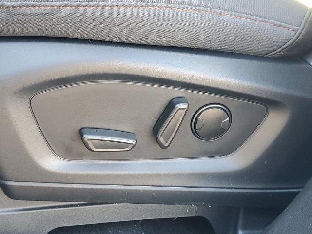 Certified 2026 Ford Explorer Active AWD/4WD image 13