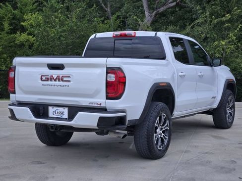 Used 2023 GMC Canyon AT4 w/ AT4 Premium Package AWD/4WD image 8