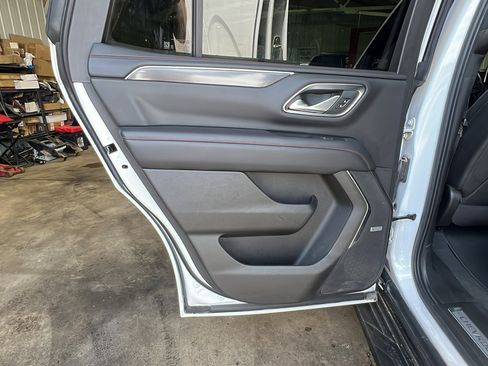 Used 2022 Chevrolet Tahoe RST w/ Sport Performance Package AWD/4WD image 15
