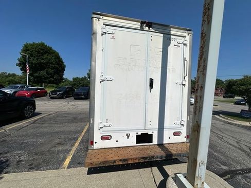 Used 2020 Chevrolet Express 3500 w/ Power Convenience Package RWD image 4