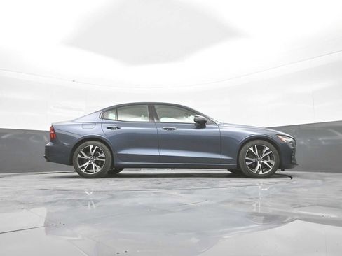 Used 2024 Volvo S60 B5 Plus AWD/4WD image 41
