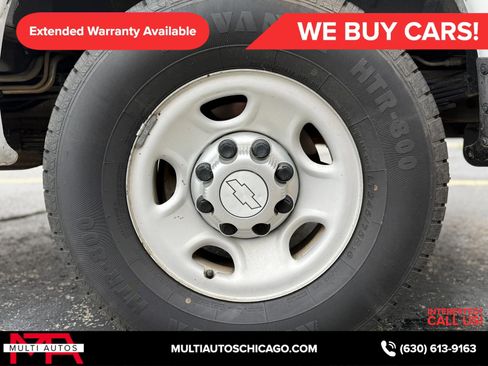 Used 2015 Chevrolet Express 3500 LS image 24