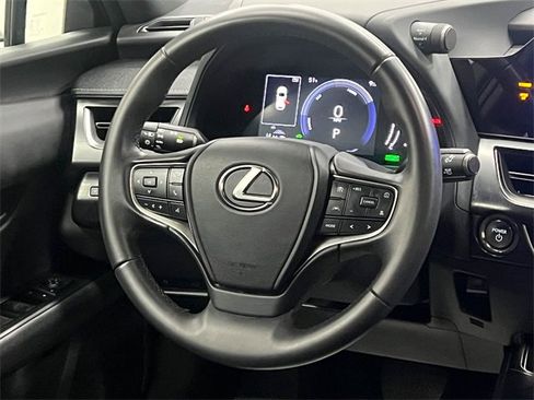 Certified 2025 Lexus UX 300h FWD image 15