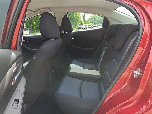 Used 2018 Toyota Yaris iA FWD image 12