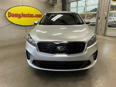 Used 2020 Kia Sorento LX image 8