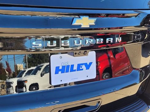 New 2026 Chevrolet Suburban High Country image 4
