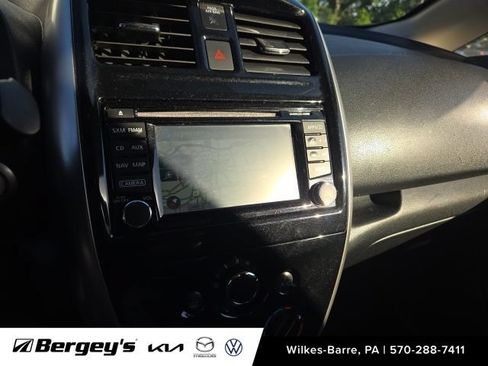 Used 2016 Nissan Versa Note FWD image 1