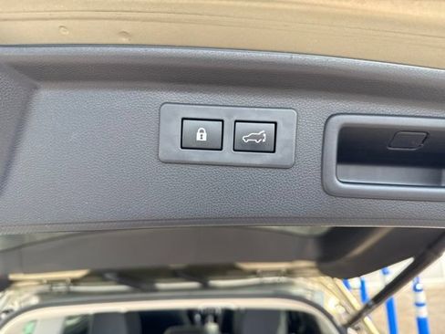 Used 2022 Subaru Forester Limited AWD/4WD image 18