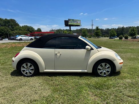Used 2008 Volkswagen Beetle S FWD image 7