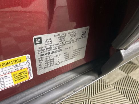 Used 2016 Chevrolet Traverse LT w/ Traveler's Package image 36