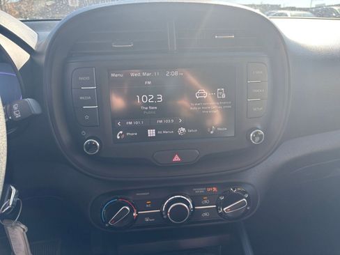 Used 2025 Kia Soul LX w/ LX Technology Package image 20