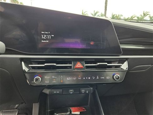 Used 2024 Kia Niro Wind image 21