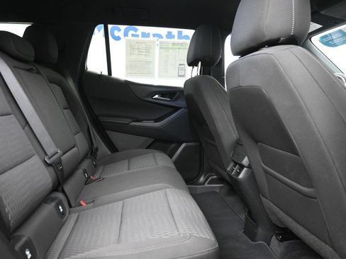 Used 2025 Chevrolet Equinox LT AWD/4WD image 10