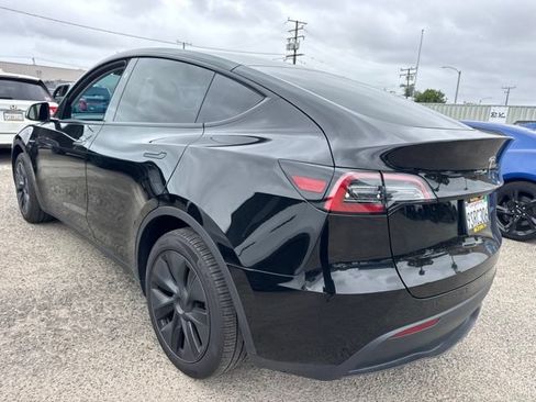 Used 2025 Tesla Model Y Long Range RWD image 7