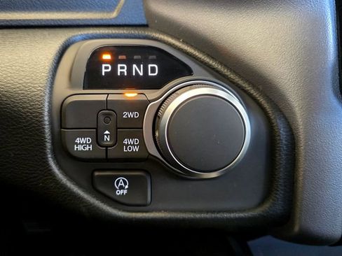 New 2026 RAM 1500 Express AWD/4WD image 18