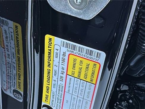 New 2026 Lincoln Aviator Reserve w/ Illumination Package image 32