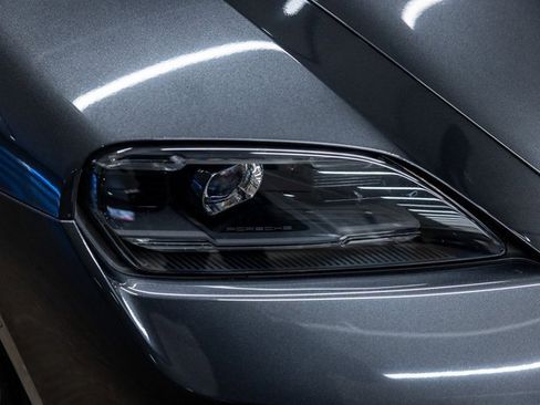 Used 2025 Porsche Cayenne S image 14