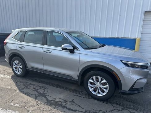 Used 2023 Honda CR-V LX image 2