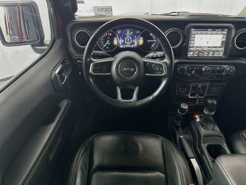 Used 2021 Jeep Wrangler Unlimited Sahara w/ Cold Weather Group AWD/4WD image 26