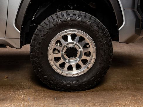 Used 2022 Toyota Tundra 1794 Edition image 11