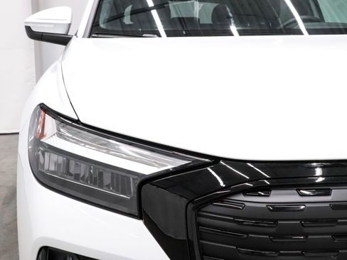 Used 2025 Audi Q4 e-tron Premium Plus w/ Premium Plus image 45