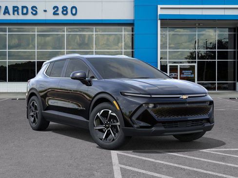 New 2026 Chevrolet Equinox EV LT image 7