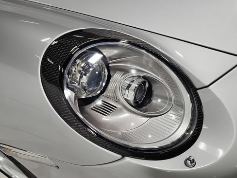 Used 2011 Porsche 911 Turbo S AWD/4WD image 7