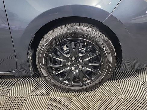 Used 2019 Toyota Corolla LE w/ Carpet Mat Package (TMS) FWD image 3
