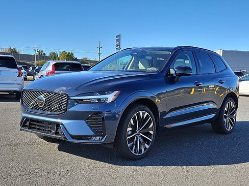 New 2026 Volvo XC60 B5 Ultra w/ Protection Package Premier image 3