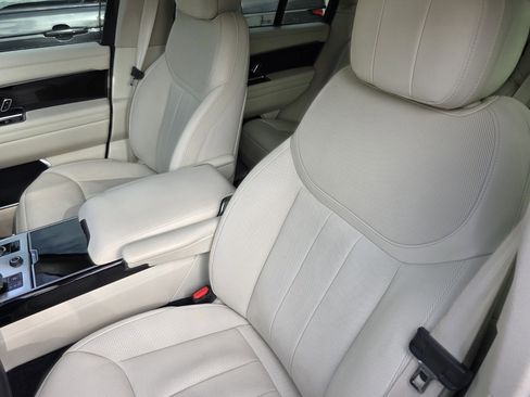 Certified 2023 Land Rover Range Rover SE AWD/4WD image 12