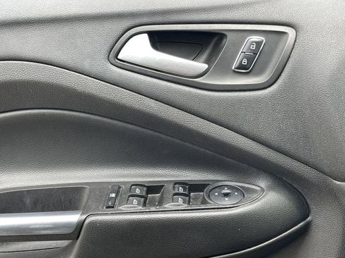 Used 2015 Ford Escape SE FWD image 20