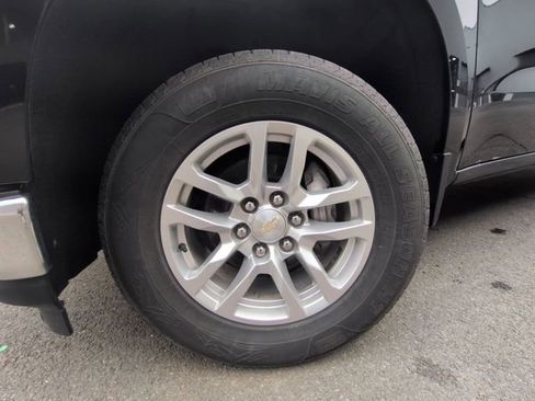 Used 2021 Chevrolet Silverado 1500 LT image 38