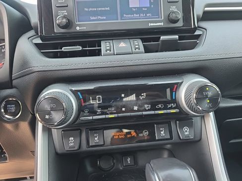 Used 2020 Toyota RAV4 XLE Premium AWD/4WD image 19
